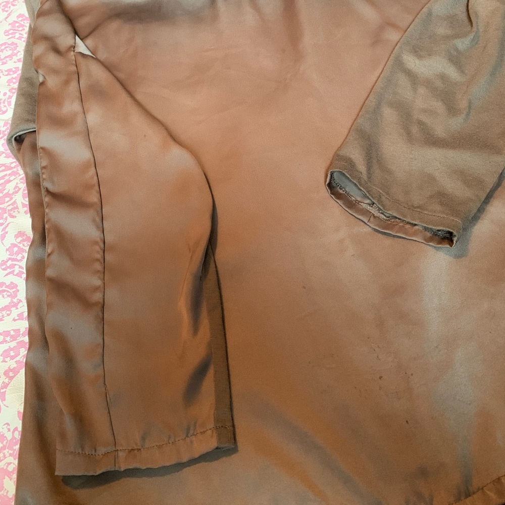 top - Picture 2 of 3